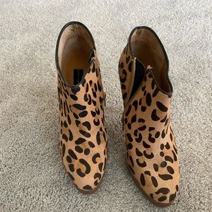 Steve Madden leopard boots